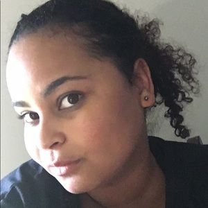 Meet your Posher, Jazmin